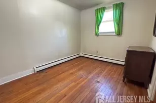 342 Shoreland Cir, Old Bridge Township, NJ 08879 - Photo 16