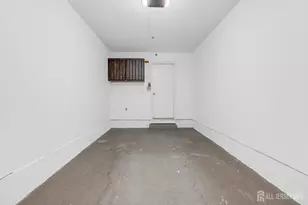 21 Inverness Dr, Edison, NJ 08820 - Photo 28