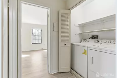 1507 Woodbridge Commons Way, Iselin, NJ 08830 - Photo 16