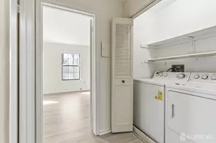 1507 Woodbridge Commons Way, Iselin, NJ 08830 - Photo 16