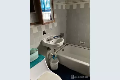 52 Caroline Avenue, Trenton, NJ 08610 - Photo 6