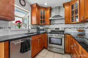 33 Adams St St, Iselin, NJ 08830 - Photo 4