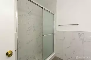 7 Cactus Ct, Edison, NJ 08820 - Photo 22