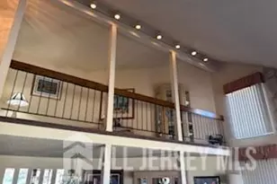 106 Westgate Dr, Edison, NJ 08820 - Photo 10