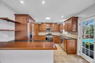 1430 Kearney Dr, North Brunswick Township, NJ 08902 - Photo 20