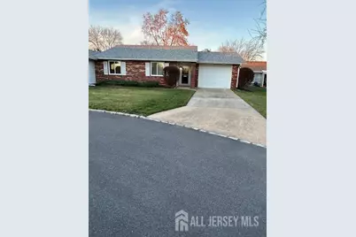 180-B Mimosa Plaza #B, Monroe Township, NJ 08831 - Photo 1