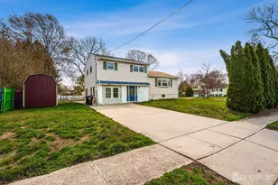 6 Chalmers Rd, East Brunswick Township, NJ 08816 - Photo 2