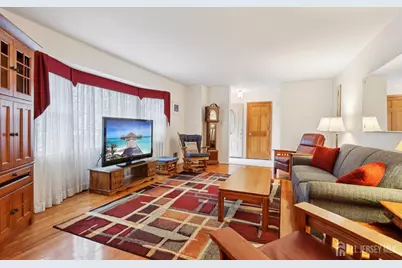 37 Dale Drive, Edison, NJ 08820 - Photo 6