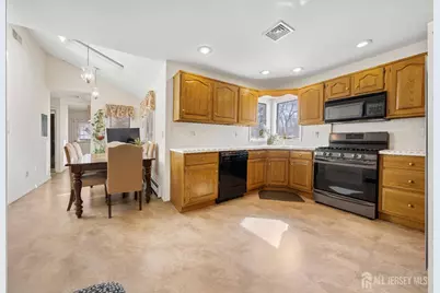 932 Beatrice Parkway, Edison, NJ 08820 - Photo 20