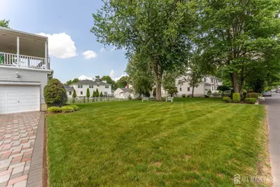 932 Beatrice Parkway, Edison, NJ 08820 - Photo 32