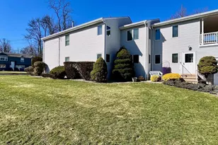 932 Beatrice Pkwy, Edison, NJ 08820 - Photo 32