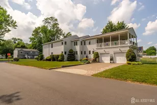 932 Beatrice Pkwy, Edison, NJ 08820 - Photo 40