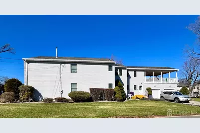 932 Beatrice Parkway, Edison, NJ 08820 - Photo 2