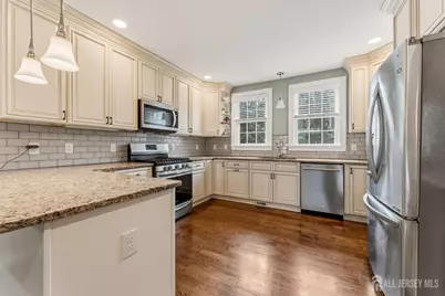 420 Mountainview Terrace, Dunellen, NJ 08812 - Photo 12