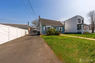 44 Lillian St, Fords, NJ 08863 - Photo 2