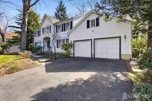 15 Cherokee Rd, East Brunswick Township, NJ 08816 - Photo 4