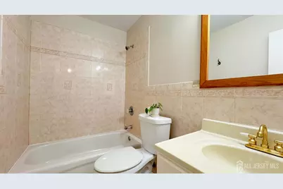 148 Winthrop Road, Edison, NJ 08817 - Photo 12