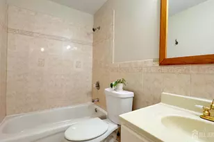 148 Winthrop Rd, Edison, NJ 08817 - Photo 12