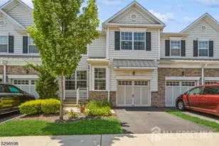 79 Autumn Ln, Montgomery Township, NJ 08558 - Photo 2