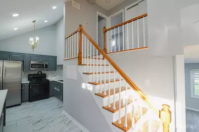 160 Brown Avenue, Iselin, NJ 08830 - Photo 16