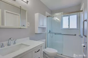 110 Benart Pl, Middlesex, NJ 08846 - Photo 14