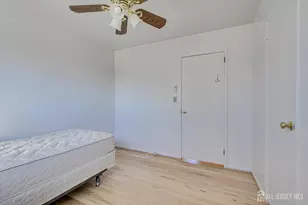 110 Benart Pl, Middlesex, NJ 08846 - Photo 18