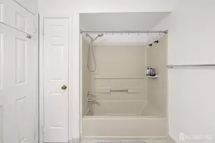 5 Hawthorn Dr, Edison, NJ 08820 - Photo 18