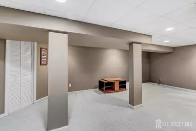 5 Chelsea Court, Sayreville, NJ 08859 - Photo 24