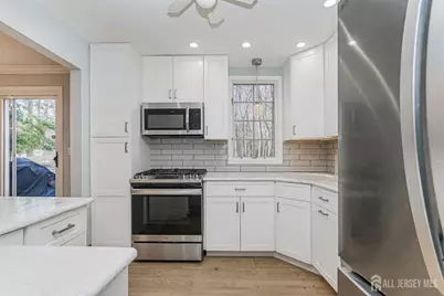 22 Meyer Road, Edison, NJ 08817 - Photo 18