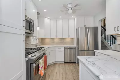 22 Meyer Road, Edison, NJ 08817 - Photo 16