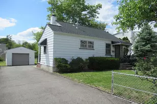 11 Eisenhower Dr, Sayreville, NJ 08872 - Photo 2