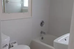 11 Eisenhower Dr, Sayreville, NJ 08872 - Photo 10