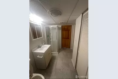 42 Pershing Avenue, Sayreville, NJ 08872 - Photo 8