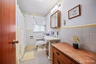 733 3rd St, Dunellen, NJ 08812 - Photo 16