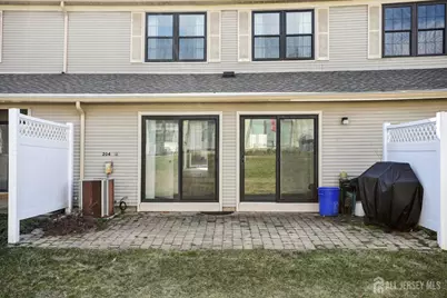 204 Hampshire Court, Piscataway Township, NJ 08854 - Photo 20