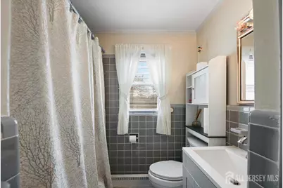 439 Fairview Avenue, Colonia, NJ 07067 - Photo 12