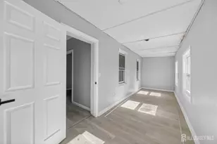 125 Lowell St, Carteret, NJ 07008 - Photo 4