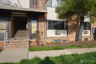 733 Cricket Ln, Woodbridge Township, NJ 07095 - Photo 2