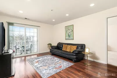 1125 Waterford Drive W, Edison, NJ 08817 - Photo 8