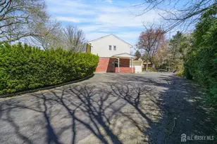 292 Summerhill Rd, East Brunswick Township, NJ 08816 - Photo 4