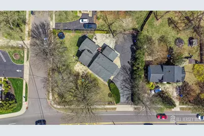 292 Summerhill Road, East Brunswick Township, NJ 08816 - Photo 32