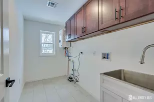 7 Vale St, Edison, NJ 08817 - Photo 36