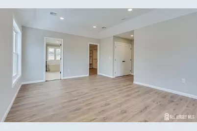 7 Vale Street, Edison, NJ 08817 - Photo 34