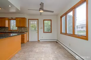 32 Lincoln Ave, Colonia, NJ 07067 - Photo 6