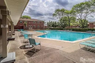 88 Fox Rd, Edison, NJ 08817 - Photo 2
