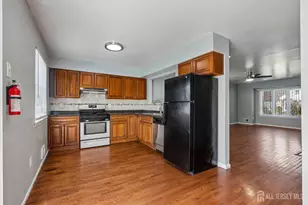 577 Berlant Ave, Roselle, NJ 07203 - Photo 6