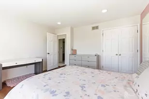 4 Allison Ct, Edison, NJ 08820 - Photo 48