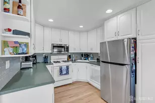 61 Cypress Dr, Colonia, NJ 07067 - Photo 18