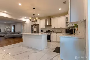 55 Walnut St, Edison, NJ 08817 - Photo 14