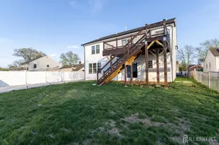 55 Walnut St, Edison, NJ 08817 - Photo 6